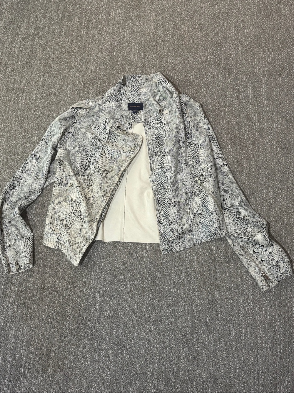 Skies Are Blue Snake-Print faux leather Jacket in Gray/White